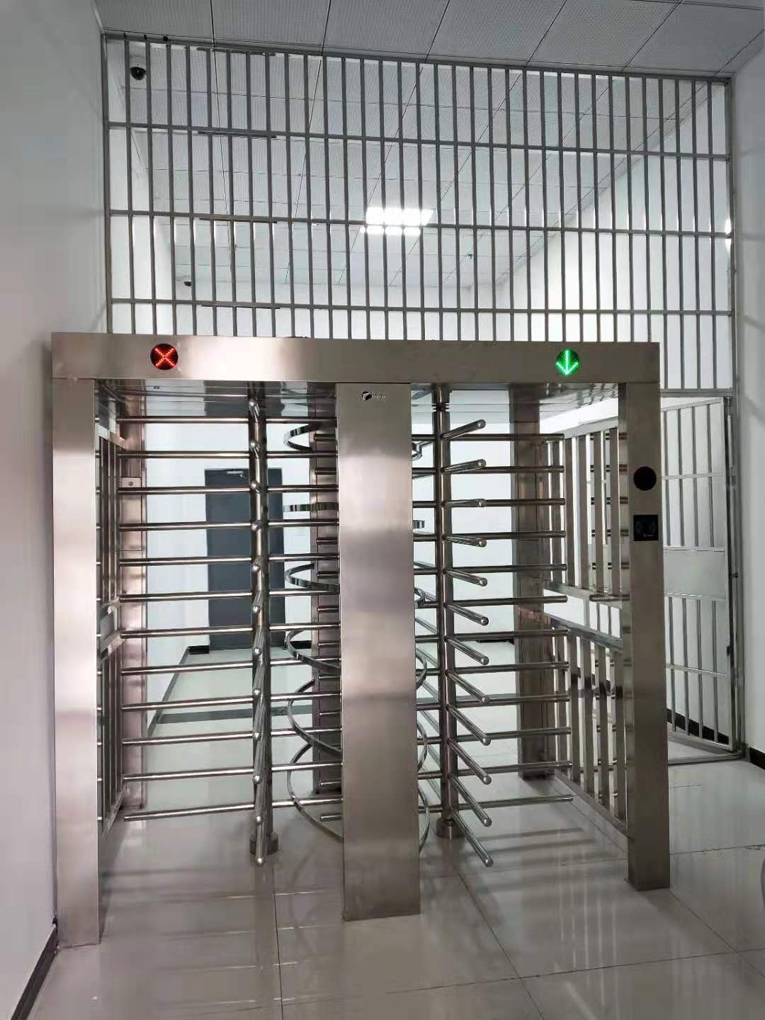 擺閘,三輥閘,速通閘,旋轉(zhuǎn)閘,平移閘,一字閘,人臉識別，